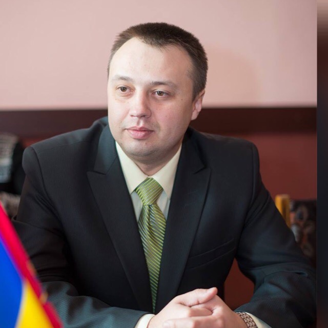 Dr. Dmytro Plynokos